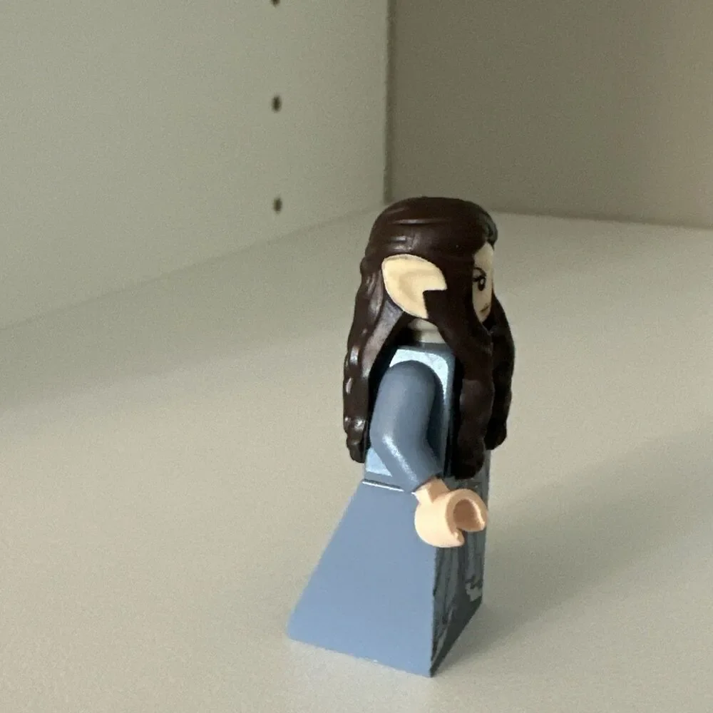 Lego selling from